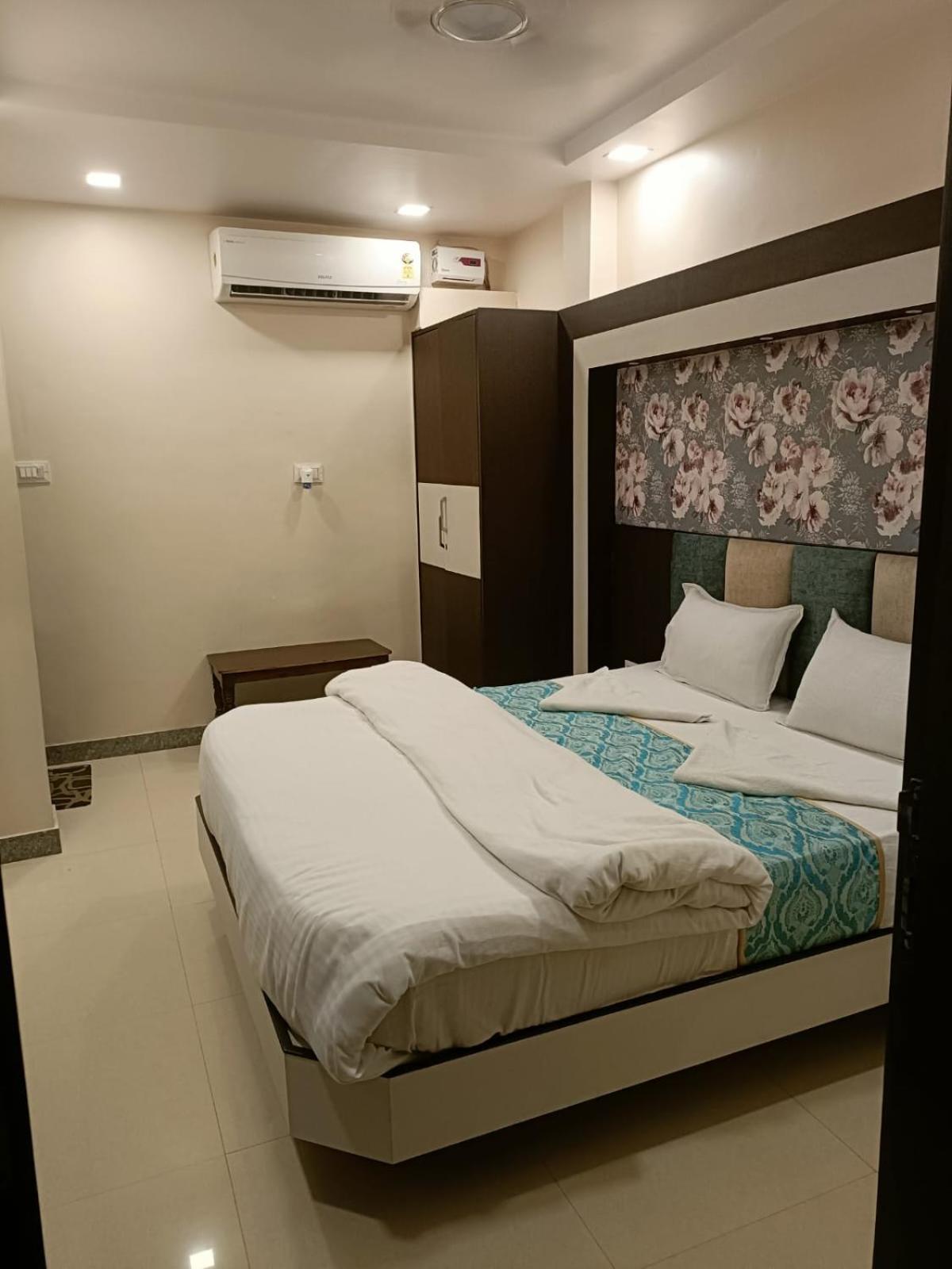 Ks Paying Guest House Waranasi Zewnętrze zdjęcie