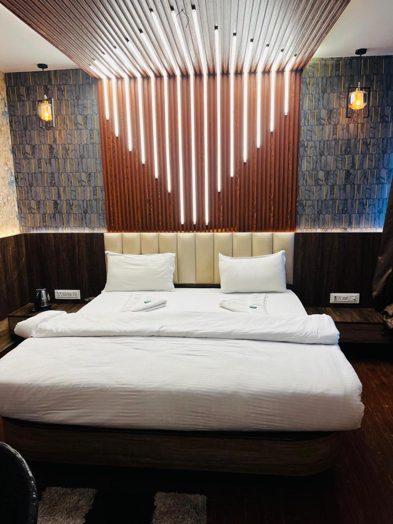 Ks Paying Guest House Waranasi Zewnętrze zdjęcie