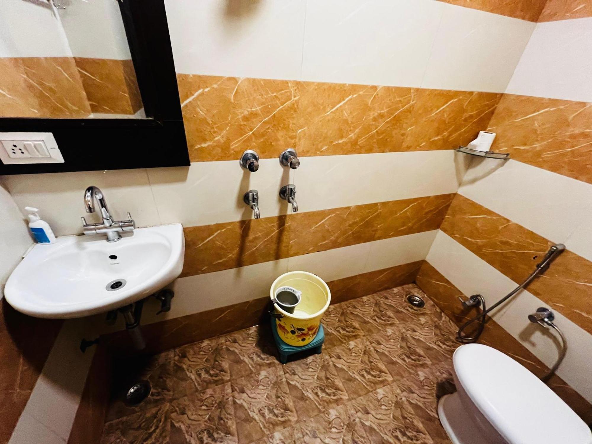 Ks Paying Guest House Waranasi Zewnętrze zdjęcie
