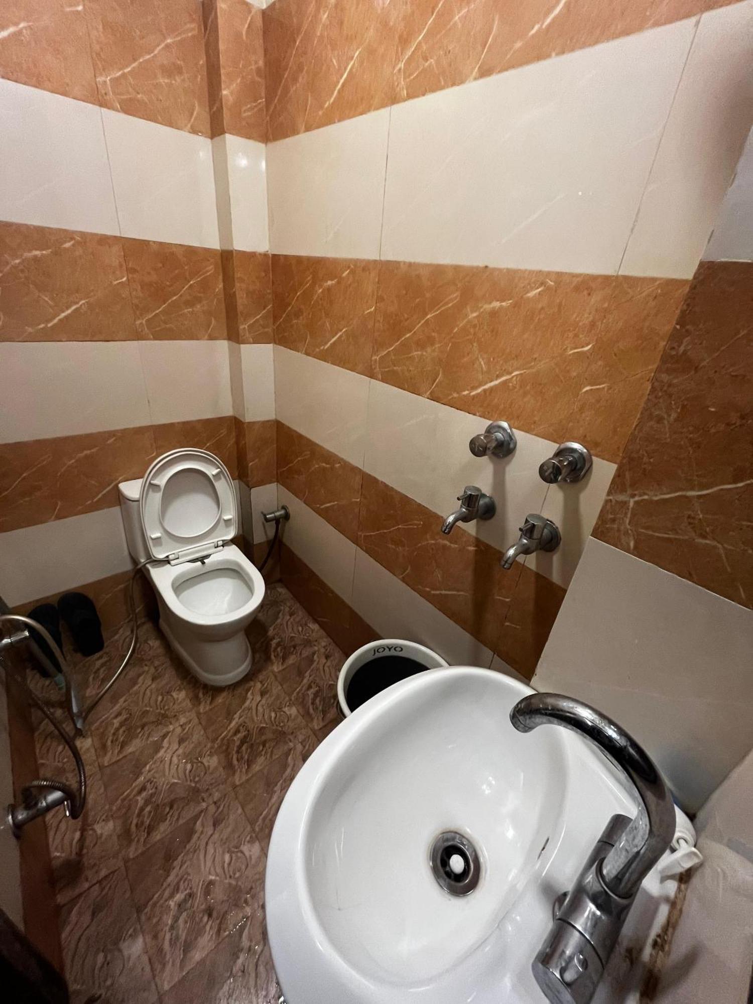 Ks Paying Guest House Waranasi Zewnętrze zdjęcie