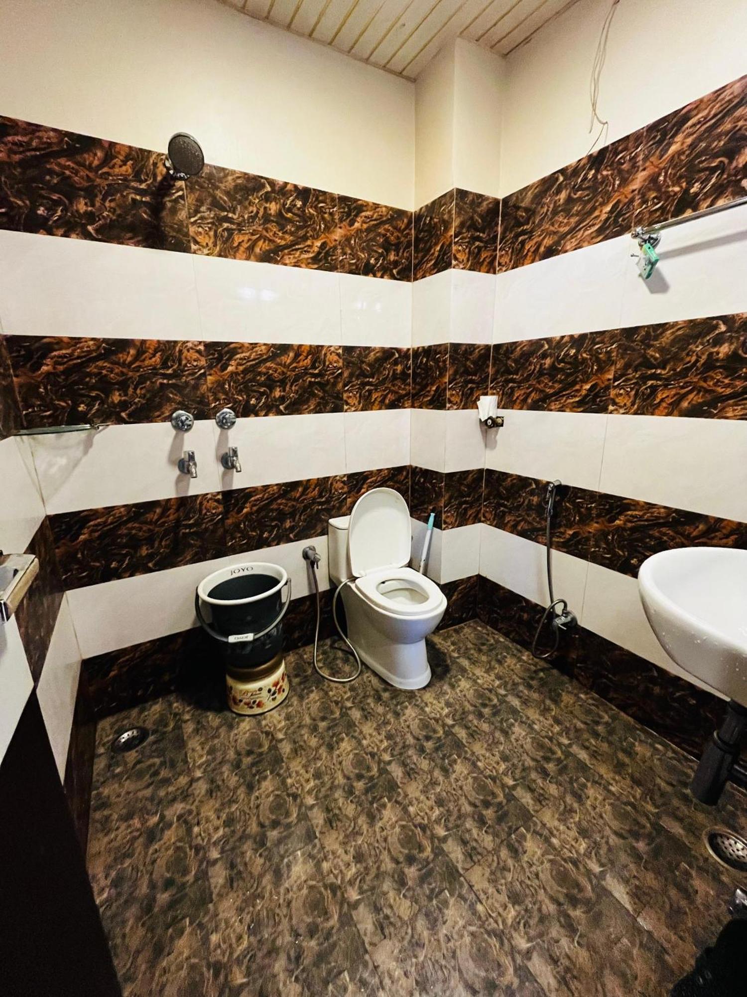 Ks Paying Guest House Waranasi Zewnętrze zdjęcie