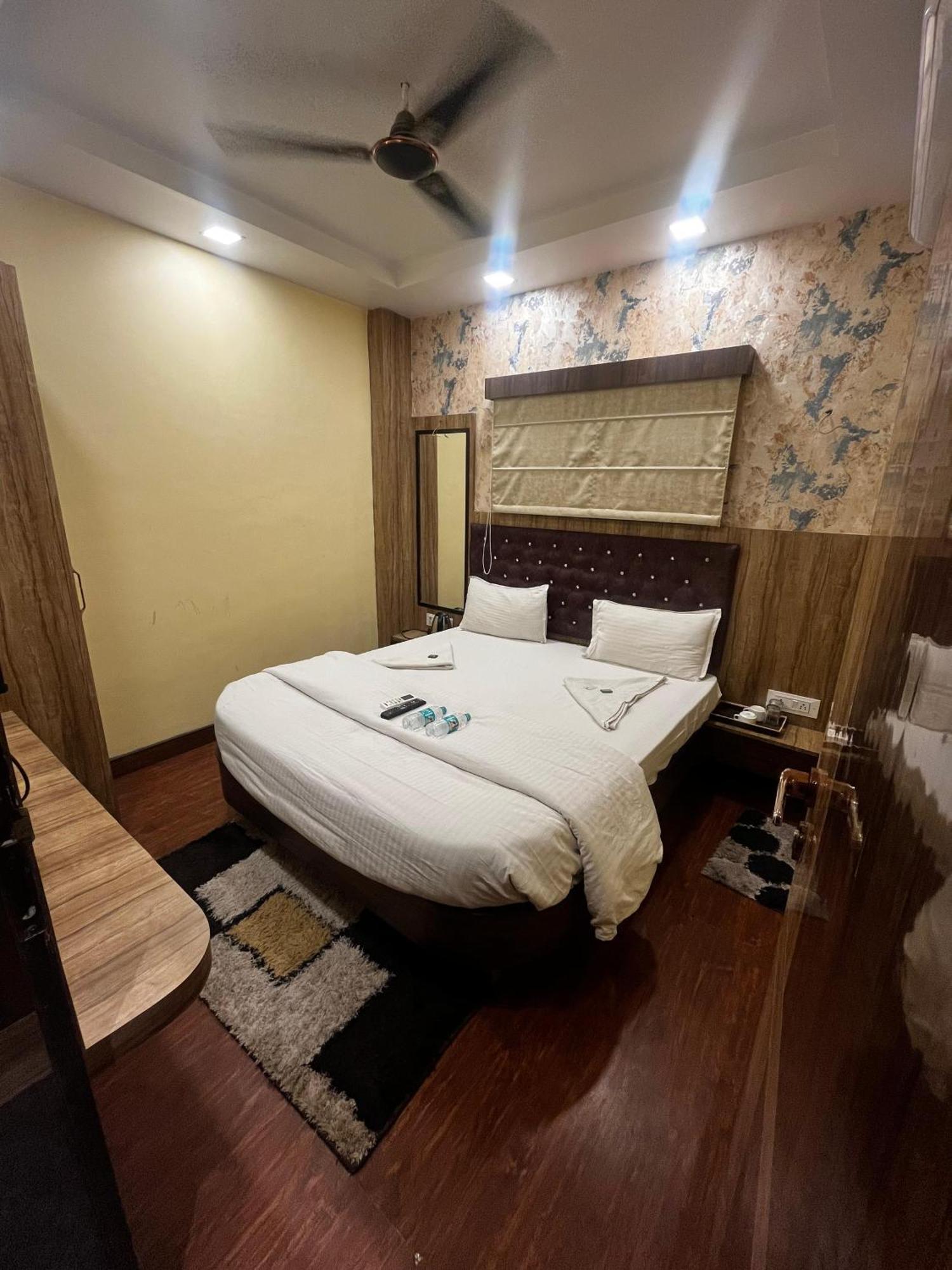 Ks Paying Guest House Waranasi Zewnętrze zdjęcie